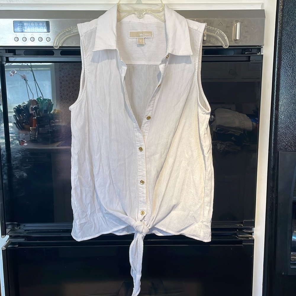 Michael Michael Kors Button Down Size Medium bow tie front